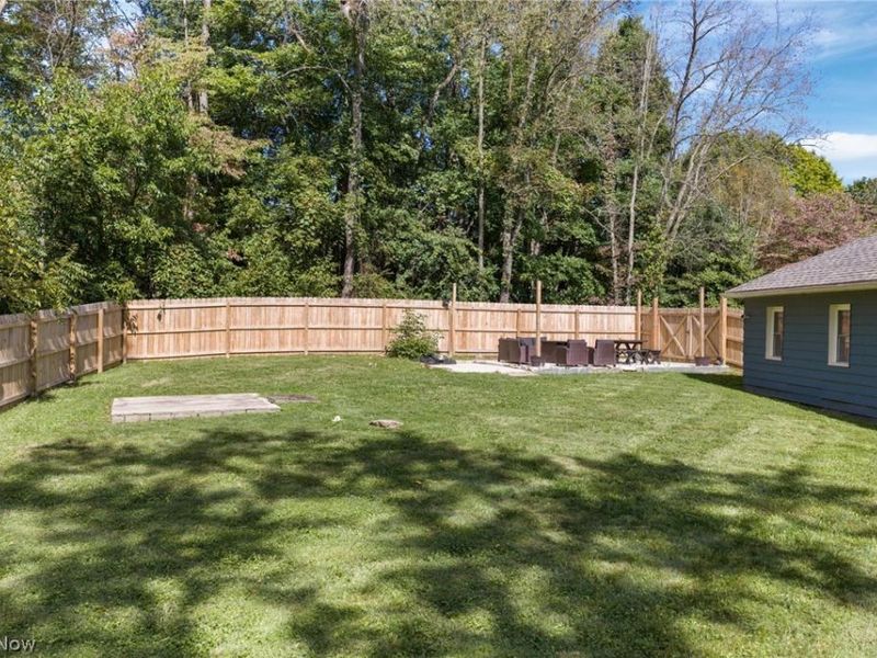 2160 Plymouth Drive, Uniontown, OH 44685 Photo 27