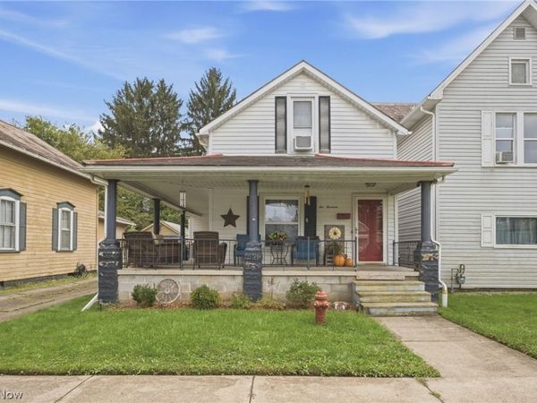 214 Front Avenue SE, New Philadelphia, OH 44663