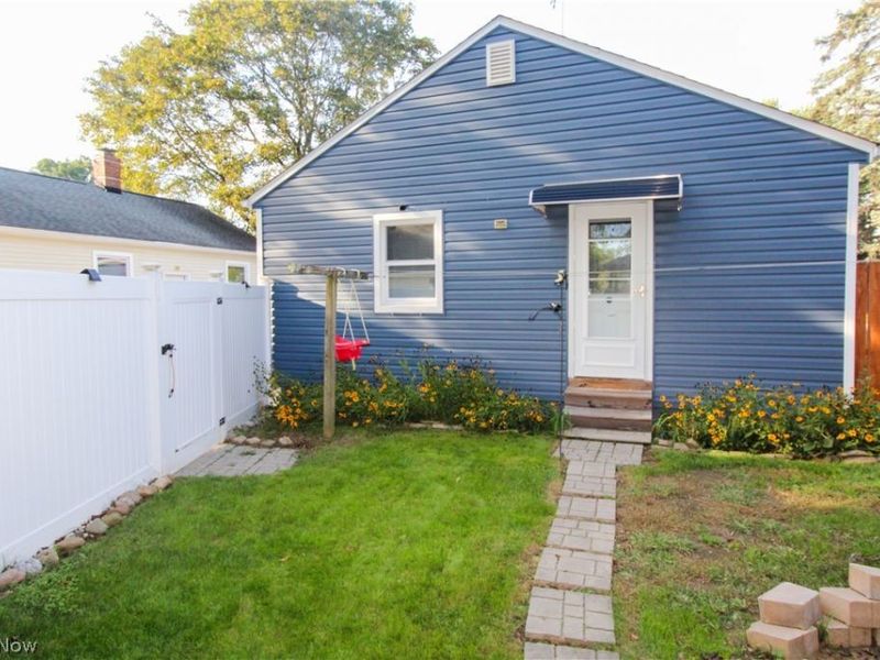 2476 Albrecht Avenue, Akron, OH 44312 Photo 2