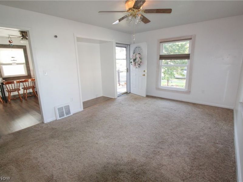 2476 Albrecht Avenue, Akron, OH 44312 Photo 4
