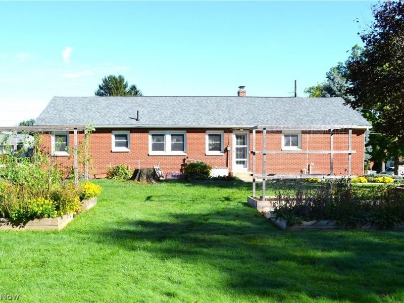 863 Duff Drive, Ashland, OH 44805 Photo 2