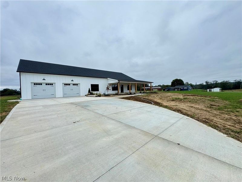 454 Hocking Road, Little Hocking, OH 45742 Photo 2