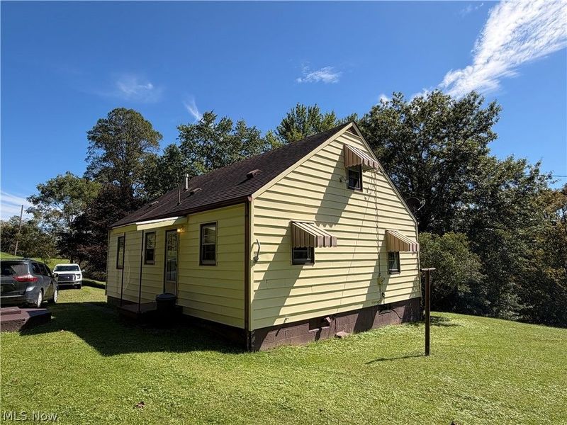 33017 State Route 7, New Matamoras, OH 45767 Photo 2
