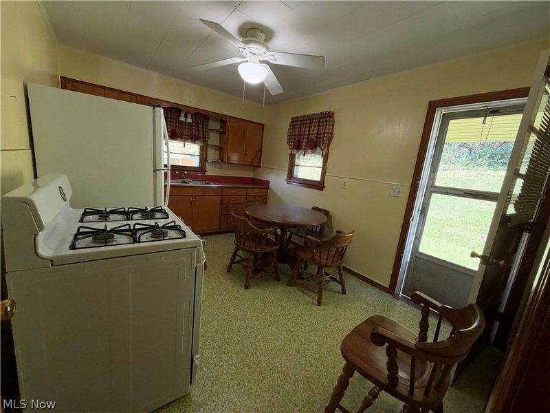 33017 State Route 7, New Matamoras, OH 45767 Photo 3