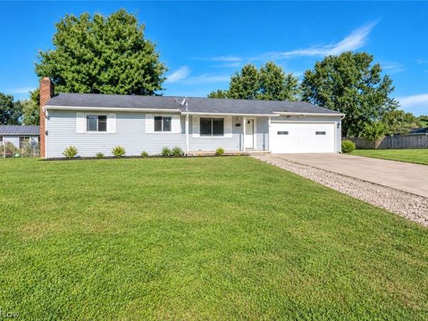 751 Ries Circle NW, Canal Fulton, OH 44614