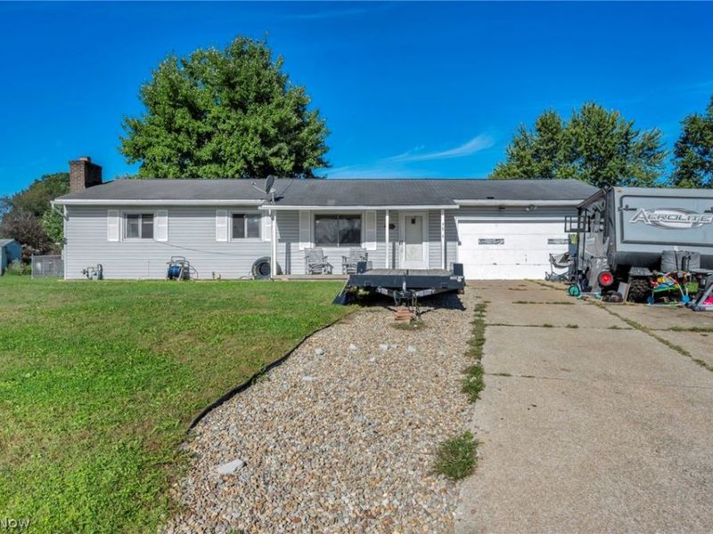 751 Ries Circle NW, Canal Fulton, OH 44614 Photo 2