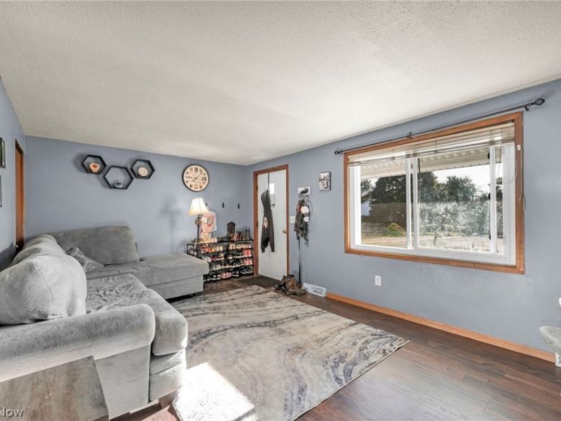 751 Ries Circle NW, Canal Fulton, OH 44614 Photo 9