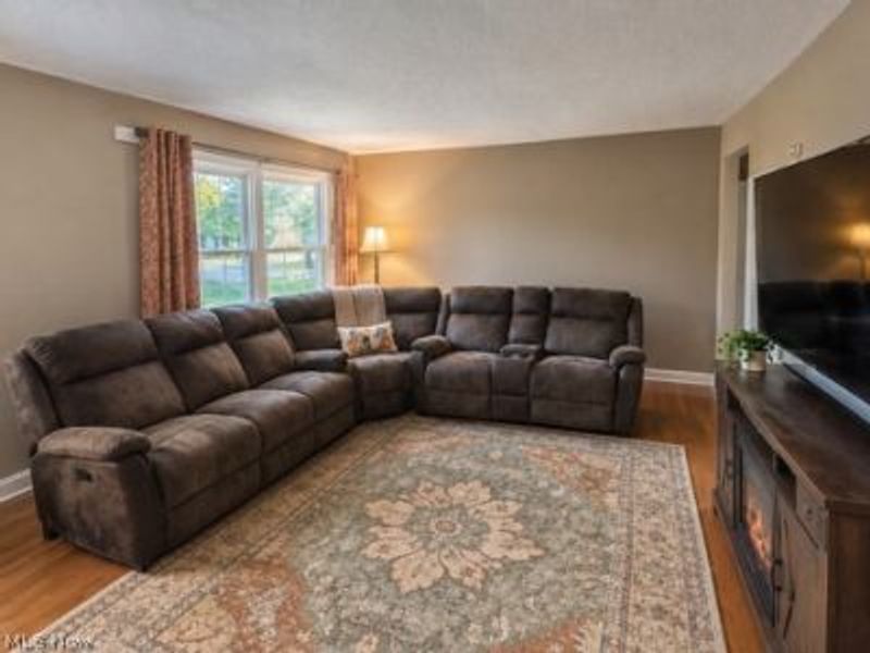 209 Riverside Drive, Painesville Township, OH 44077 Photo 5