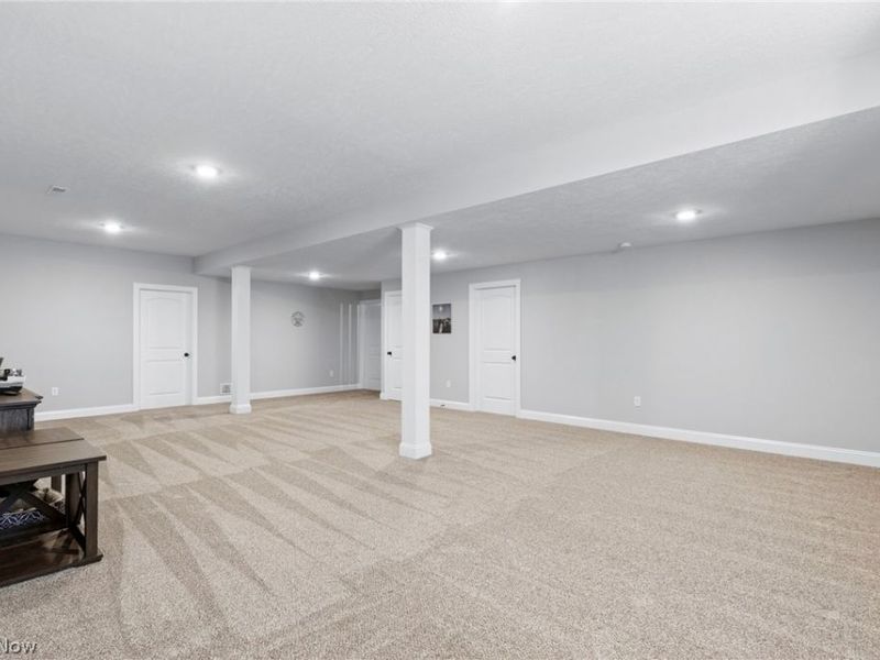 2487 Ledgestone Drive NW, Uniontown, OH 44685 Photo 23