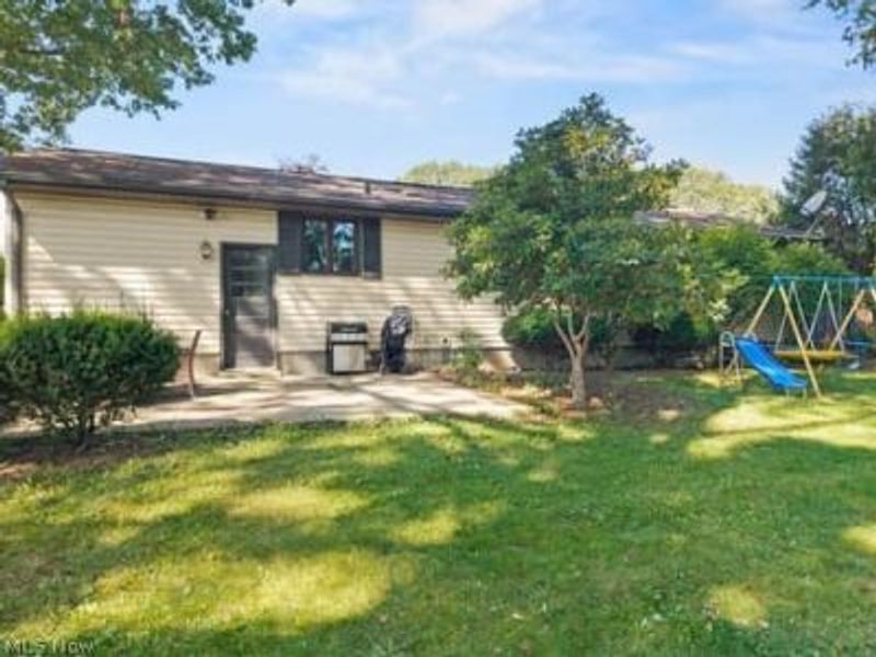 437 Bicksler Drive , Wadsworth, OH 44281 Photo 28