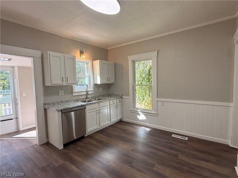 339 Columbus Street, Elyria, OH 44035 Photo 5