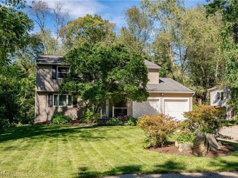 80 Merle Boulevard, Munroe Falls, OH 44262 Photo 2