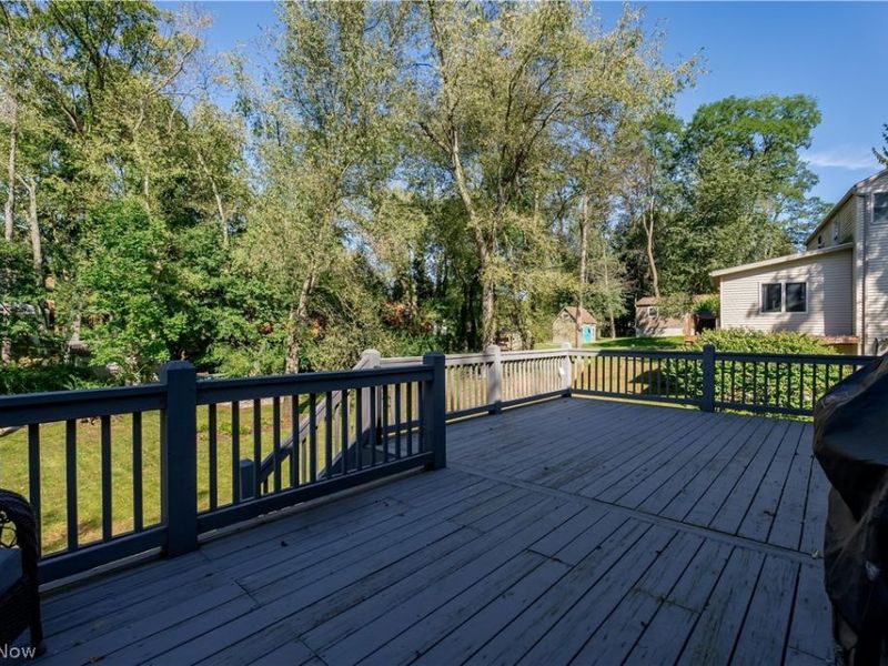 80 Merle Boulevard, Munroe Falls, OH 44262 Photo 33