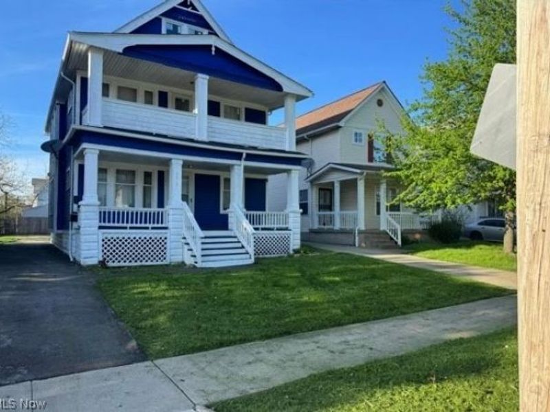 9813 Manor Avenue, Cleveland, OH 44104 Photo 2