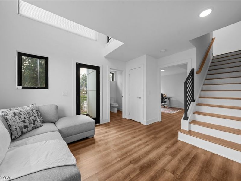 3416 Monroe Avenue, Cleveland, OH 44113 Photo 5