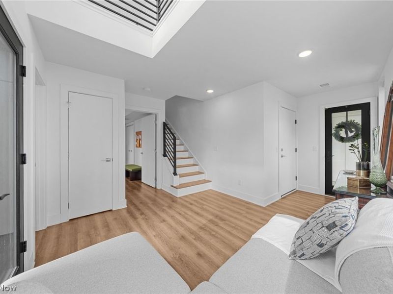 3416 Monroe Avenue, Cleveland, OH 44113 Photo 7