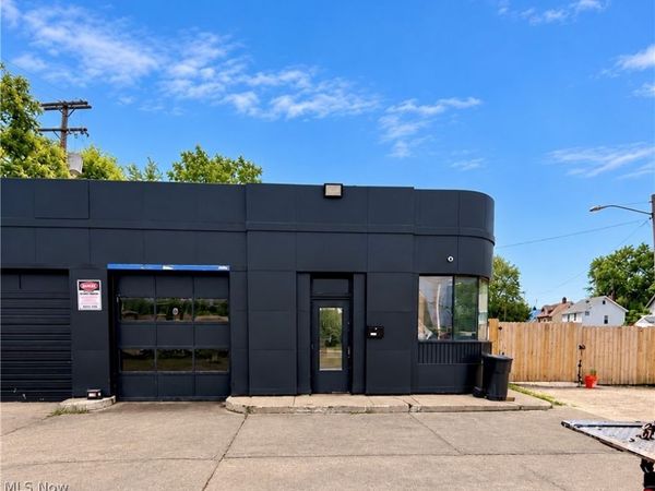 17202 Saint Clair Avenue, Cleveland, OH 44110