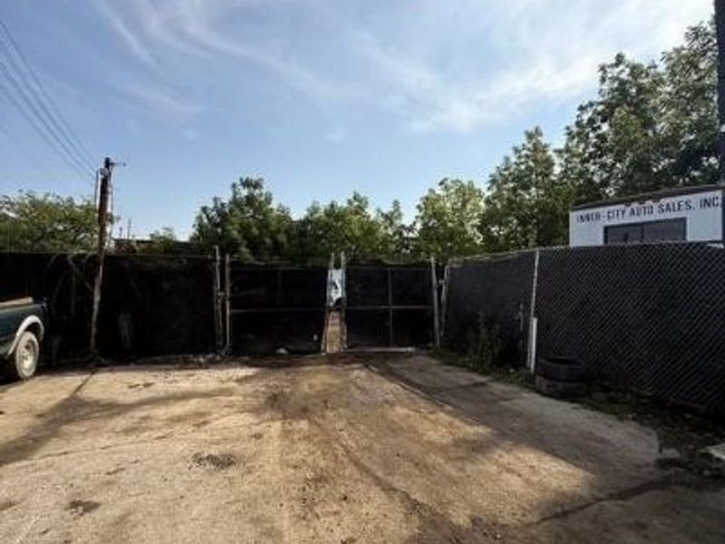 17202 Saint Clair Avenue , Cleveland, OH 44110 Photo 15