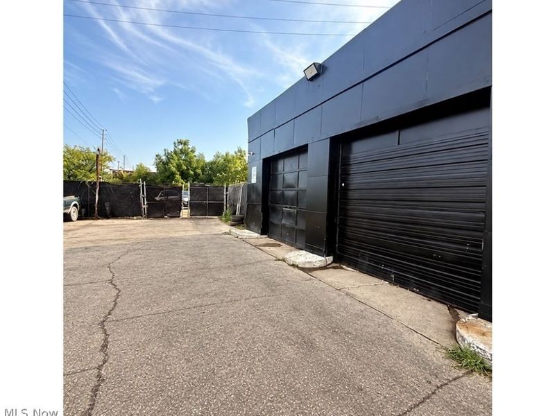 17202 Saint Clair Avenue, Cleveland, OH 44110 Photo 6