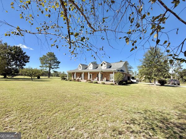 64 Lawton Crosby Road, Hazlehurst, GA 31539