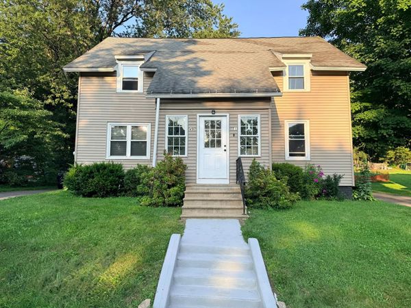 49-51 High St, Hardwick, MA 01031