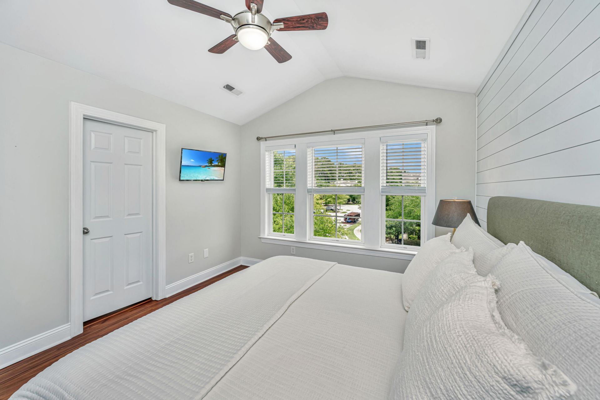 3676 Bagley Drive Photo 17