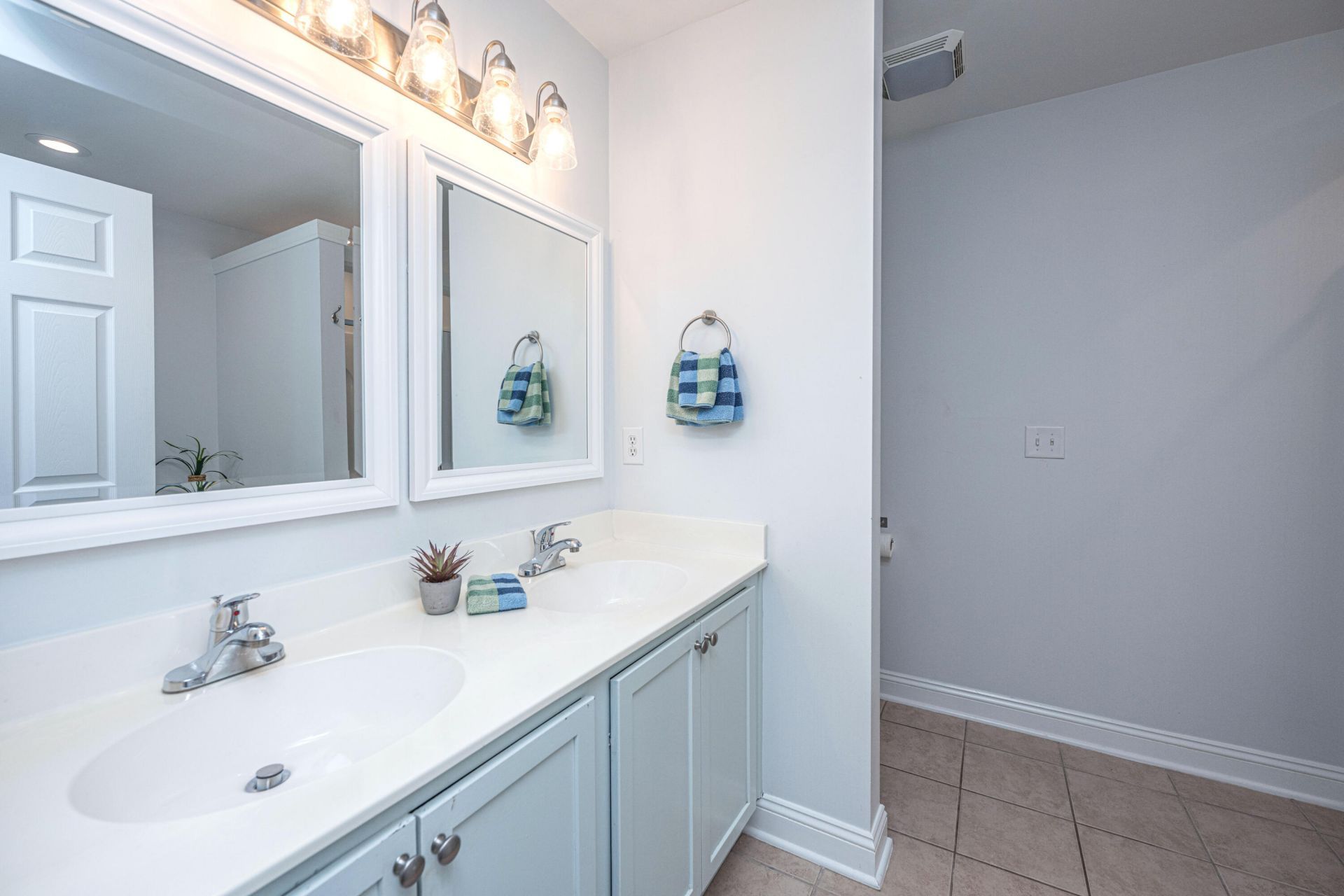 3676 Bagley Drive Photo 22