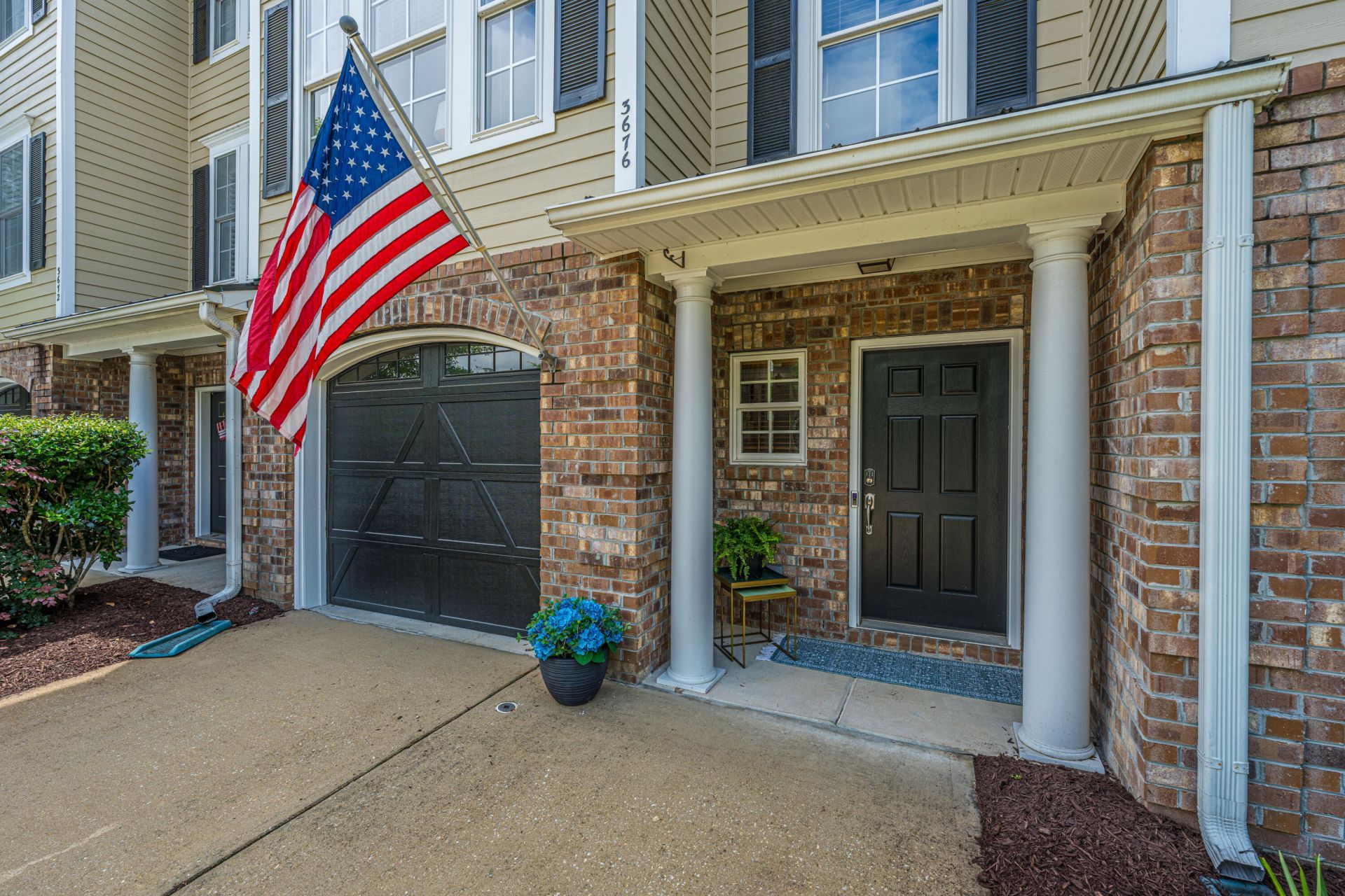 3676 Bagley Drive Photo 4