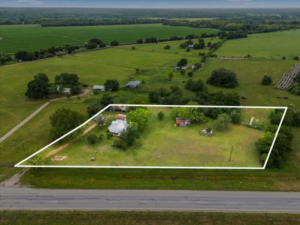 5612 HWY 71 E, Smithville, TX 78957