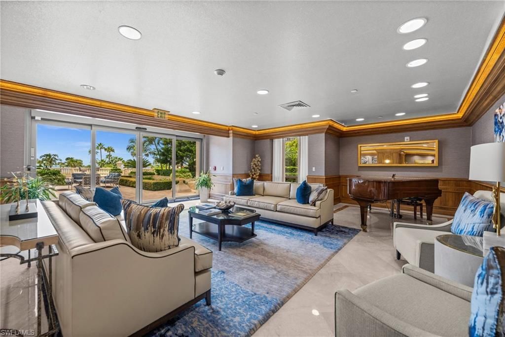 4021 Gulf Shore Blvd N, Unit 1204, Naples, FL 34103 Photo