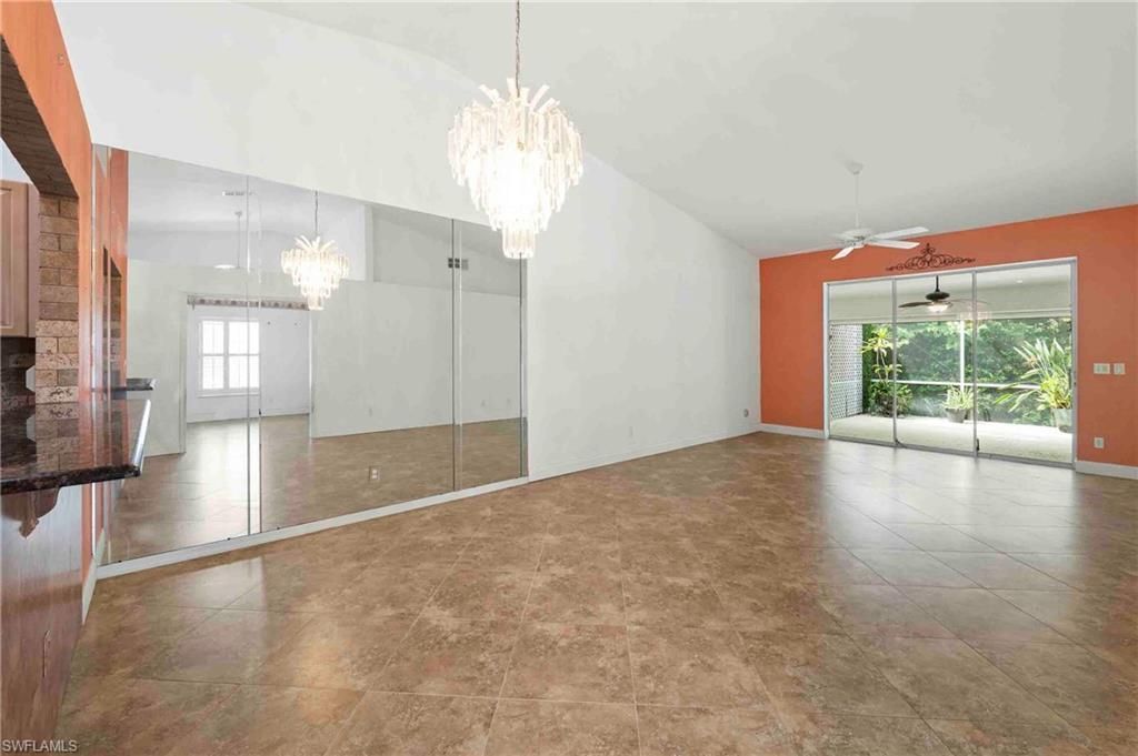 8033 San Vista Cir, Unit 12R, Naples, FL 34109 Photo