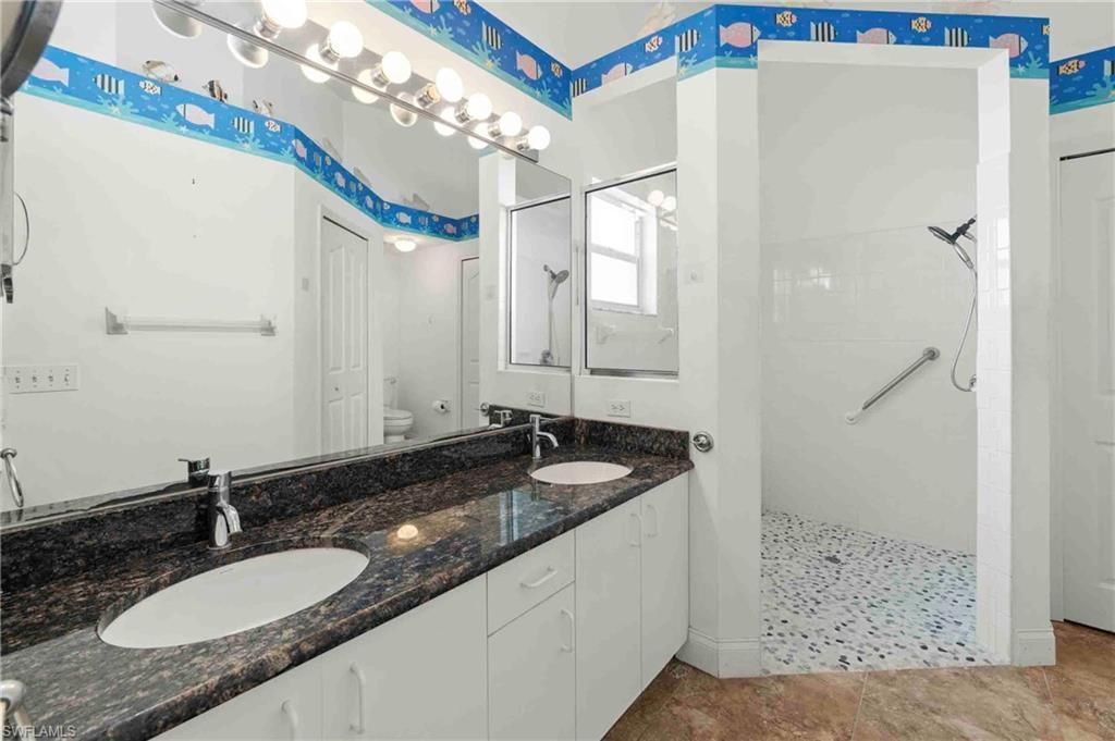 8033 San Vista Cir, Unit 12R, Naples, FL 34109 Photo