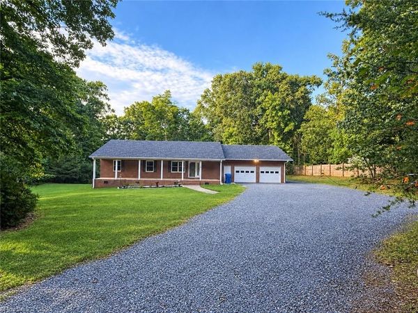 5060 Cherrywood Road , Randleman, NC 27317