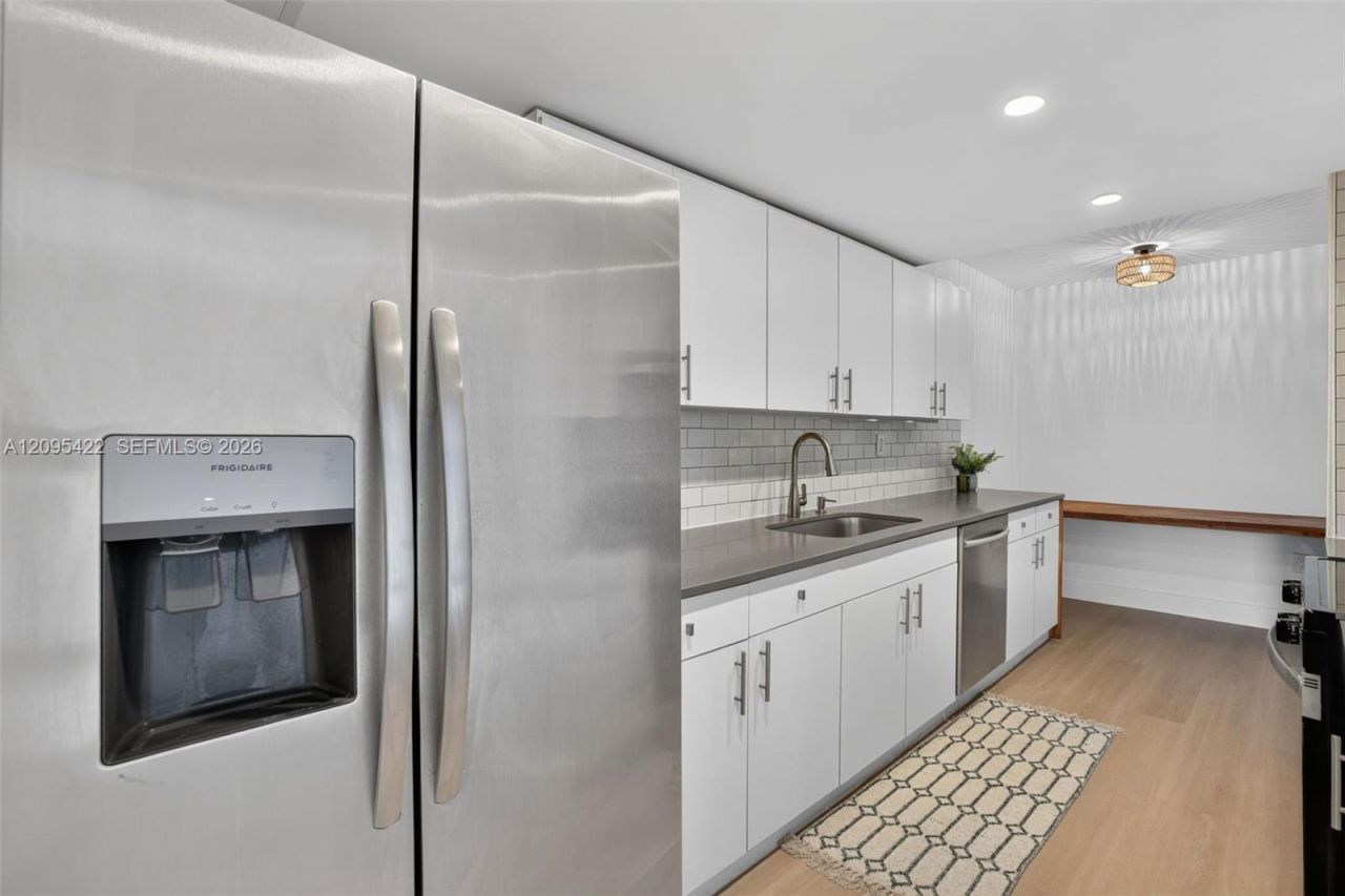 8825 Harding Ave , Surfside, FL 33154 Photo