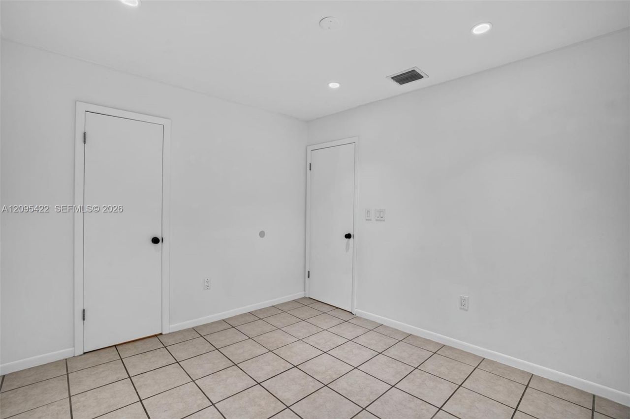 8825 Harding Ave , Surfside, FL 33154 Photo
