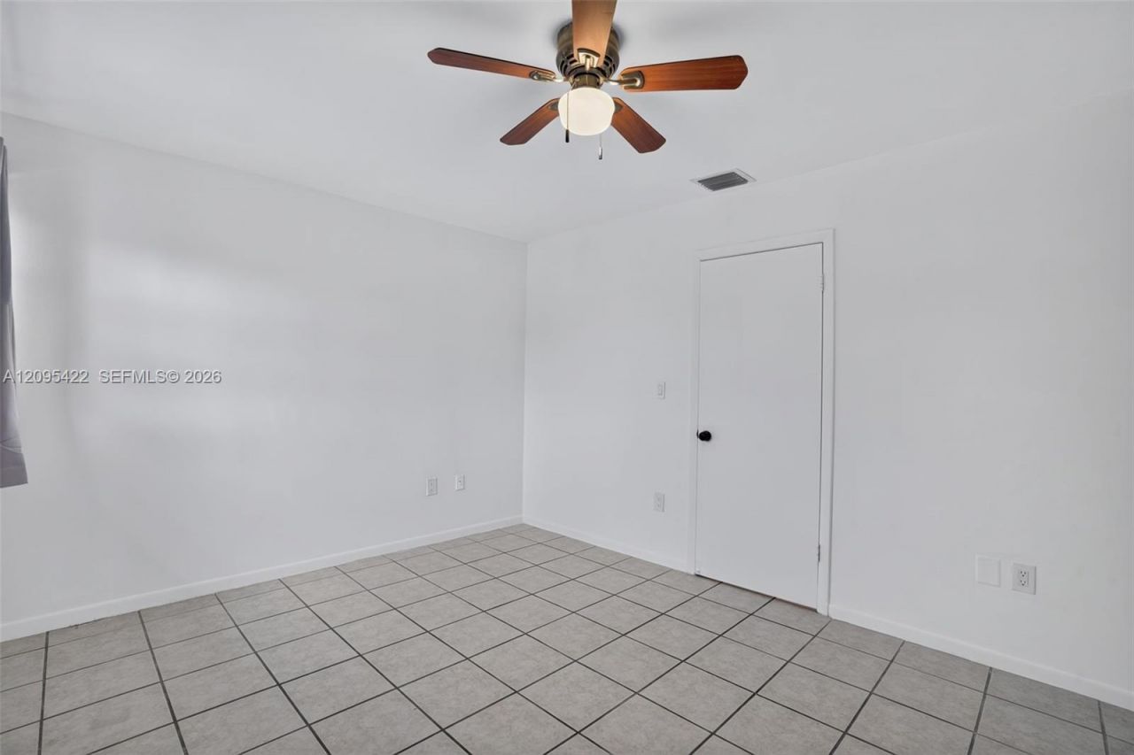 8825 Harding Ave , Surfside, FL 33154 Photo