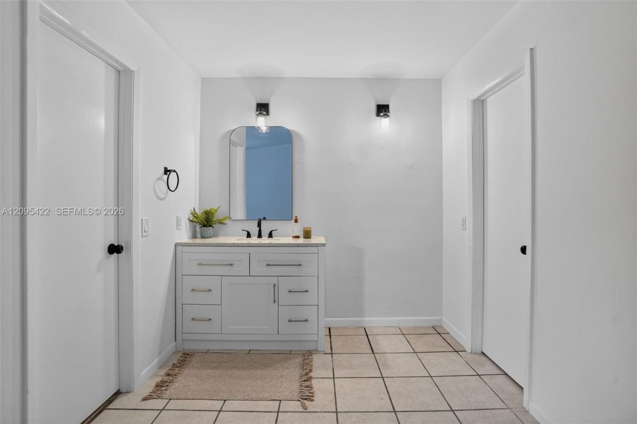 8825 Harding Ave , Surfside, FL 33154 Photo