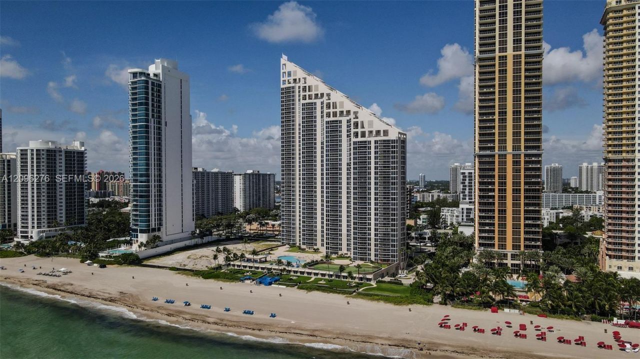 17555 Collins Ave, Unit 308, Sunny Isles Beach, FL 33160 Photo