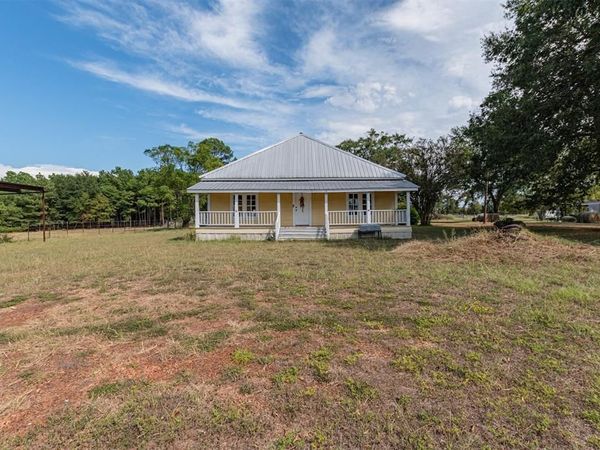 2073 Blackburn Road , Diana, TX 75640