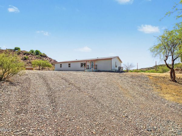 33235 S COLDWATER Road, Black Canyon City, AZ 85324