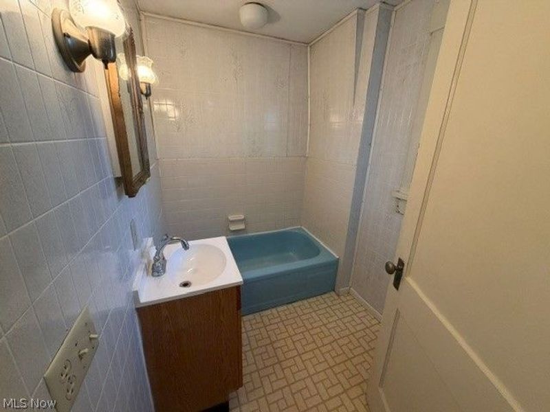 1547 Maple Avenue NE, Canton, OH 44705 Photo 15
