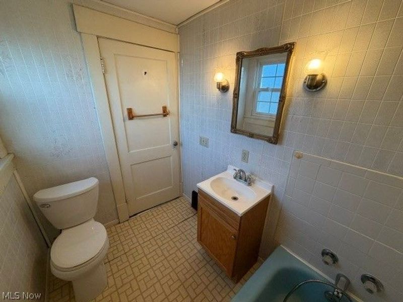1547 Maple Avenue NE, Canton, OH 44705 Photo 16