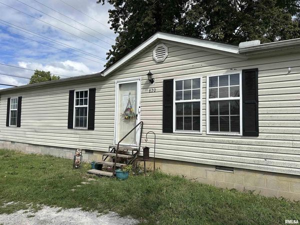 820 N 20TH Street, Herrin, IL 62948