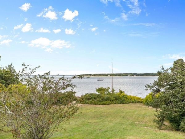 177 Bay Road, Falmouth, MA 02556