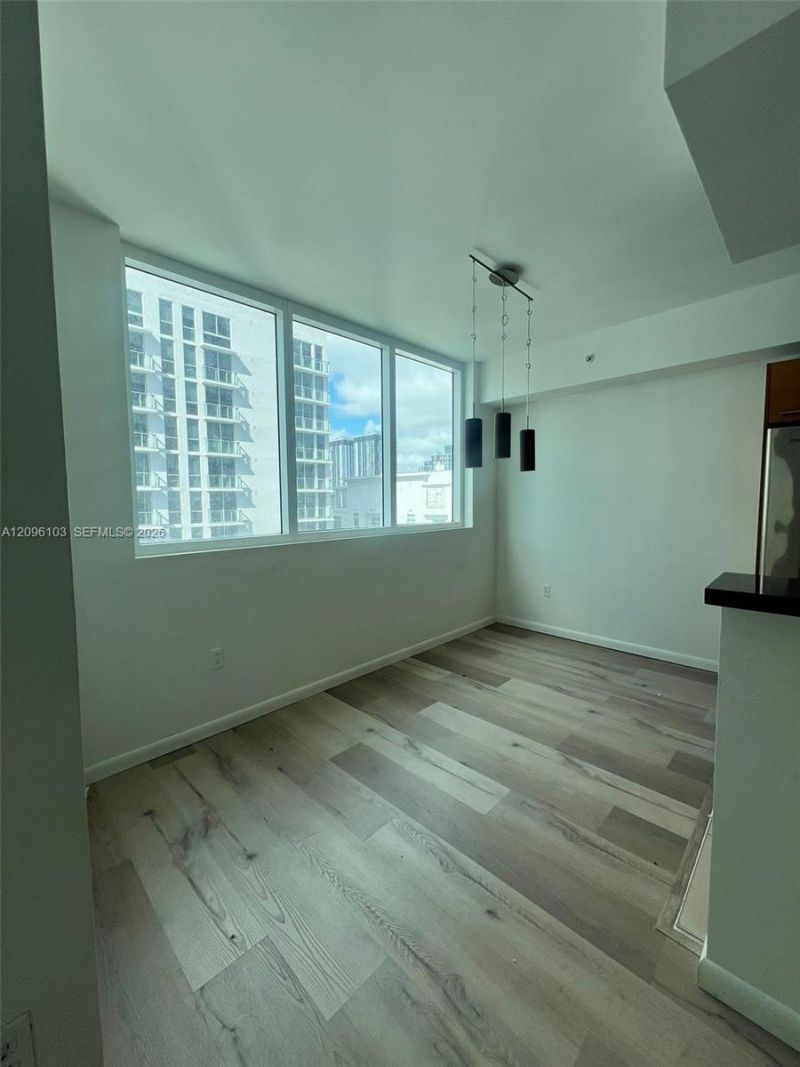 253 NE 2nd St , Unit 2508, Miami, FL 33132 Photo
