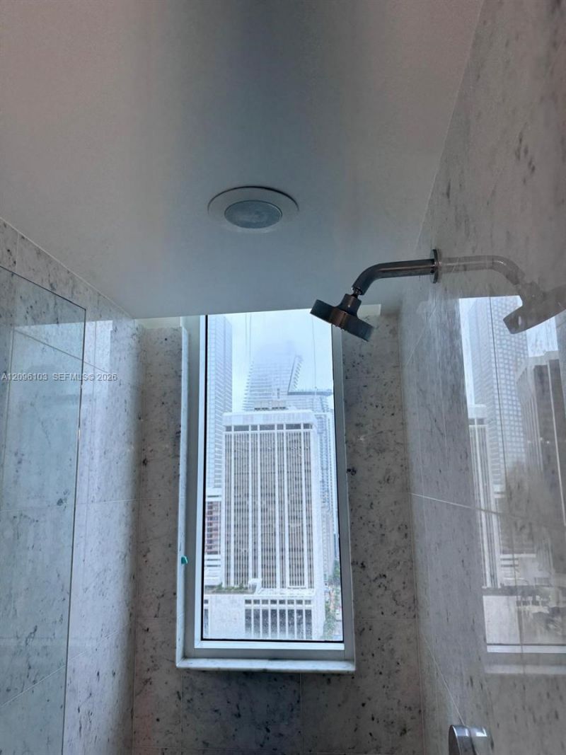 253 NE 2nd St , Unit 2508, Miami, FL 33132 Photo