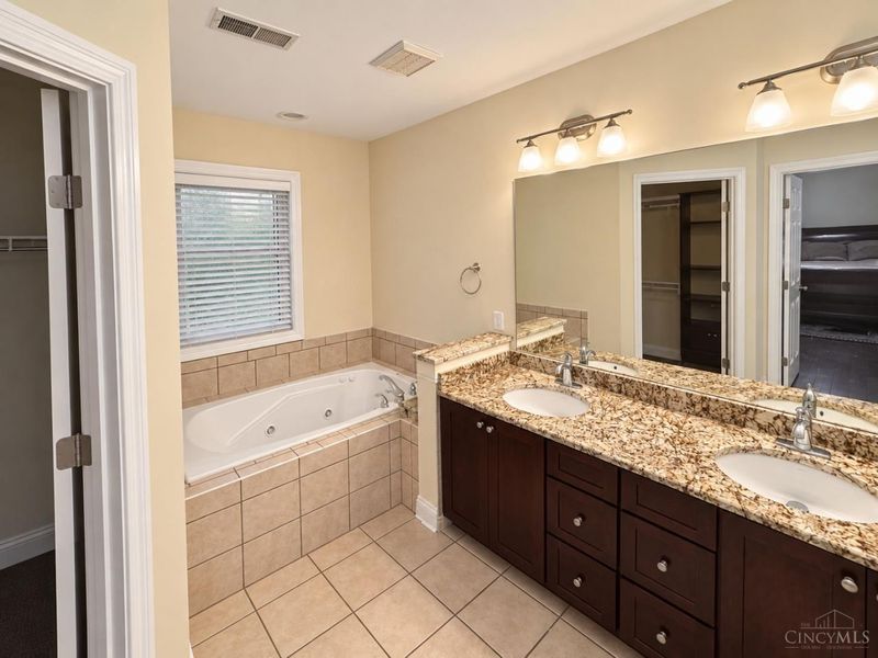 3376 Renaissance Boulevard, Franklin, OH 45005 Photo 17