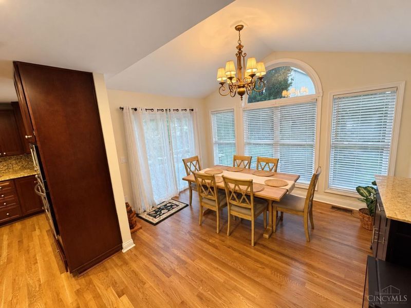 3376 Renaissance Boulevard, Franklin, OH 45005 Photo 8