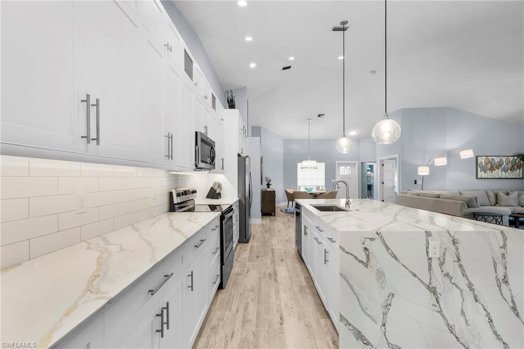 1511 Whispering Oaks Cir , Naples, FL 34110 Photo