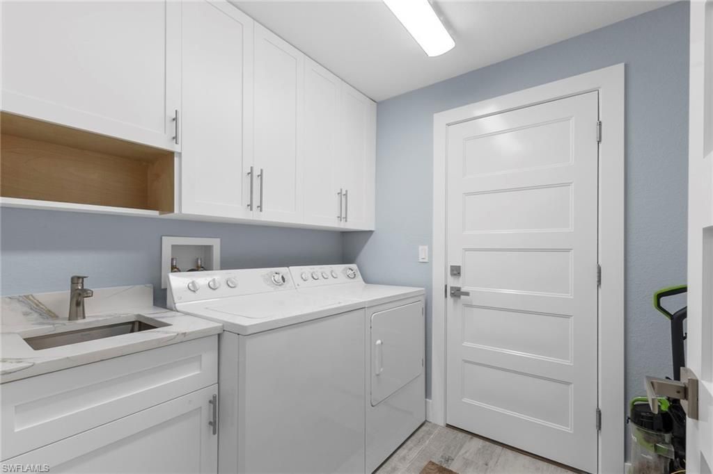1511 Whispering Oaks Cir , Naples, FL 34110 Photo